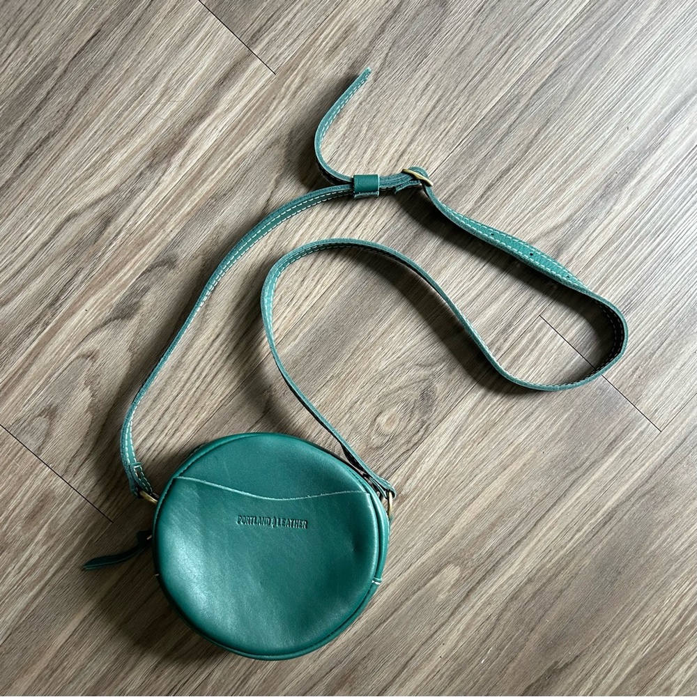 Portland Leather Green Crossbody Bag Minimalist Design